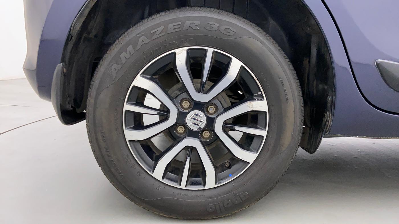 2020 Maruti Swift VXI D, Petrol, Manual, 23,935 km, Right Rear Wheel