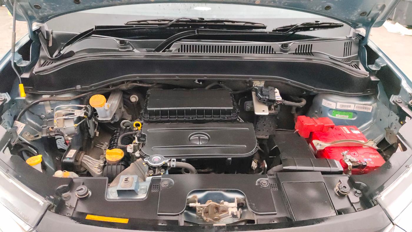 2022 Tata PUNCH ACCOMPLISHED MT, Petrol, Manual, 15,017 km, Engine View