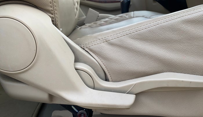 2018 Maruti Dzire VXI, Petrol, Manual, 24,589 km, Driver Side Adjustment Panel