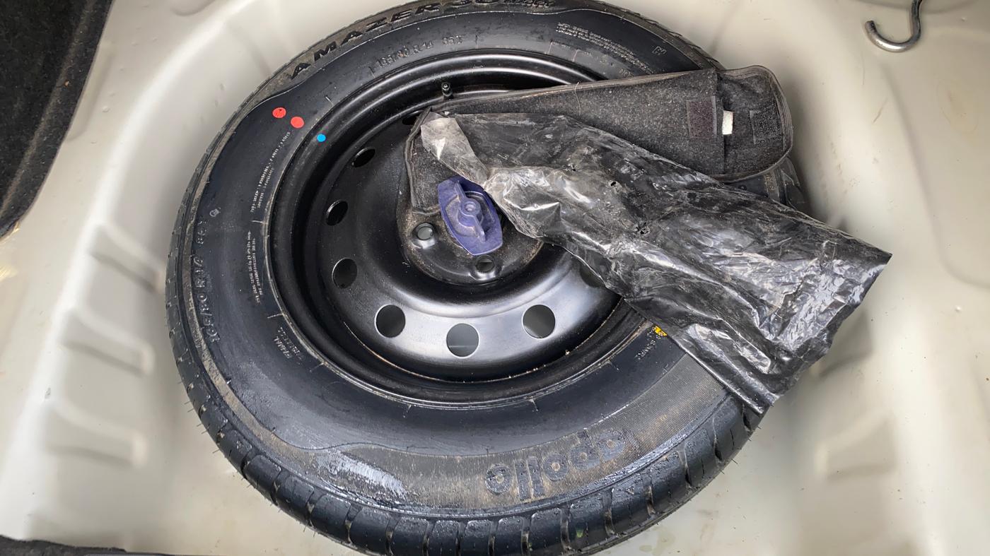 2018 Maruti Dzire VXI, Petrol, Manual, 24,589 km, Spare Tyre