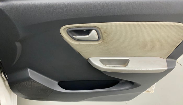 2015 Maruti Alto K10 VXI, CNG, Manual, 91,567 km, Driver Side Door Panels Control