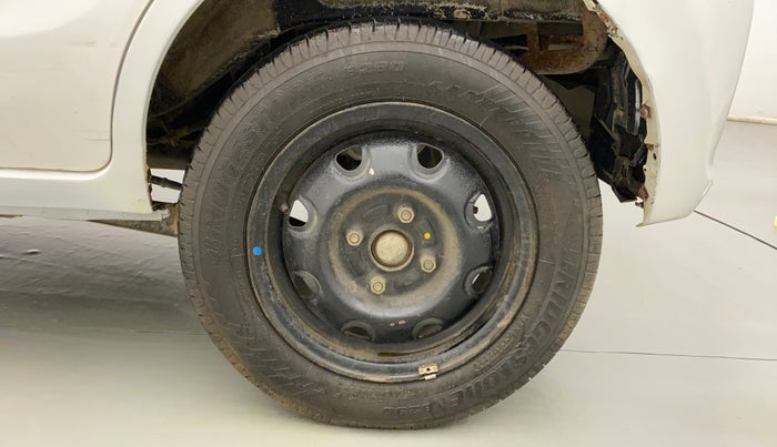 2015 Maruti Alto K10 VXI, CNG, Manual, 91,567 km, Left Rear Wheel
