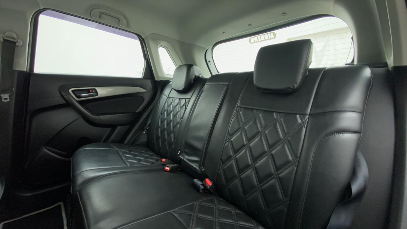 2019 Maruti Vitara Brezza ZDI, Diesel, Manual, 66,983 km, Right Side Rear Door Cabin