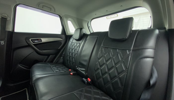 2019 Maruti Vitara Brezza ZDI, Diesel, Manual, 66,983 km, Right Side Rear Door Cabin