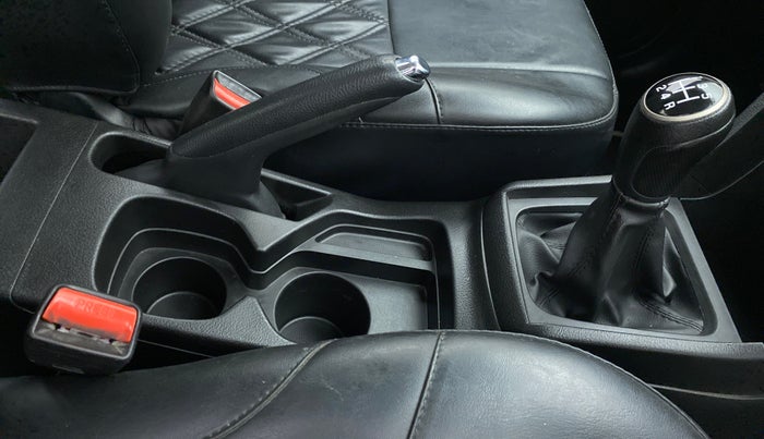 2019 Maruti Vitara Brezza ZDI, Diesel, Manual, 66,983 km, Gear Lever
