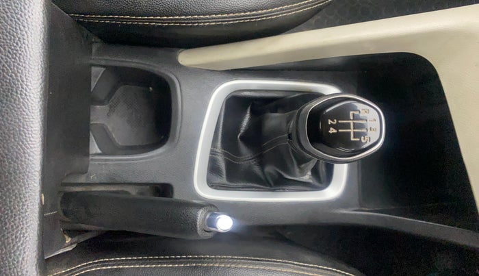 2021 Nissan MAGNITE XL, Petrol, Manual, 72,734 km, Gear Lever