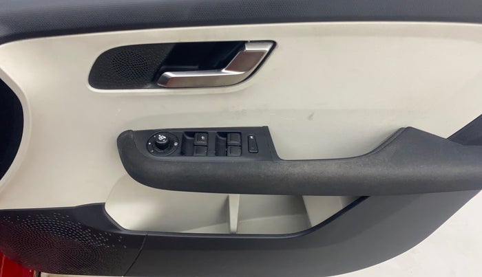 2023 Tata ALTROZ XZA PLUS, Petrol, Automatic, 30,753 km, Driver Side Door Panels Control