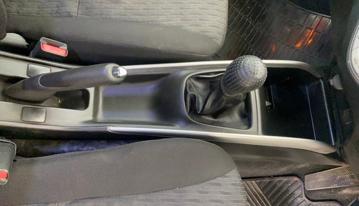2015 Maruti Baleno ZETA PETROL 1.2, Petrol, Manual, 43,852 km, Gear Lever