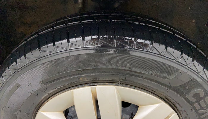 2014 Maruti Alto 800 LXI, Petrol, Manual, 55,082 km, Right Front Tyre Tread