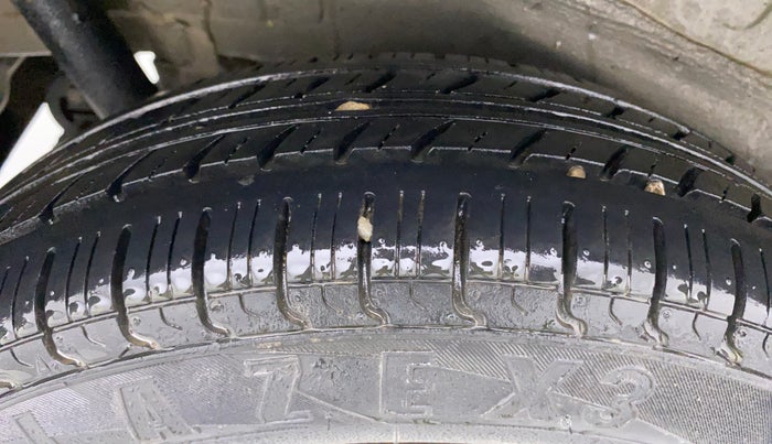 2010 Maruti Wagon R 1.0 LXI, Petrol, Manual, 45,868 km, Right Rear Tyre Tread