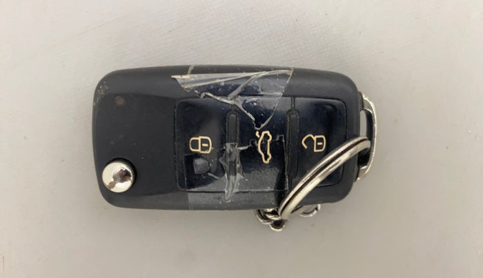 2017 Volkswagen Polo HIGHLINE1.2L, Petrol, Manual, 66,810 km, Key Close Up