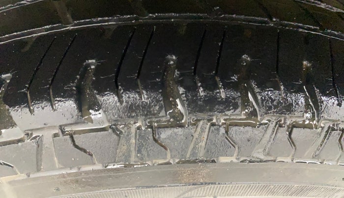 2018 Maruti Alto 800 VXI, Petrol, Manual, 25,858 km, Right Rear Tyre Tread