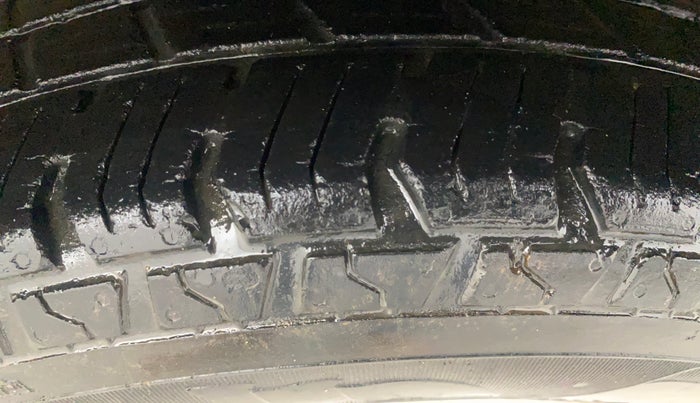 2018 Maruti Alto 800 VXI, Petrol, Manual, 25,858 km, Right Front Tyre Tread