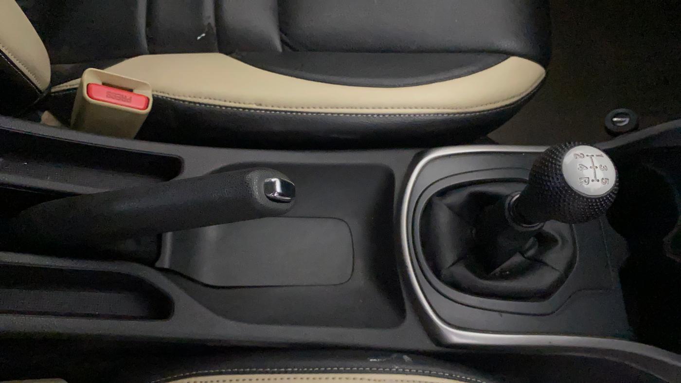 2019 Honda City 1.5L I-VTEC V MT, Petrol, Manual, 39,751 km, Gear Lever