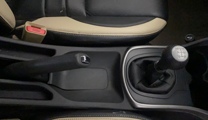 2019 Honda City 1.5L I-VTEC V MT, Petrol, Manual, 39,834 km, Gear Lever