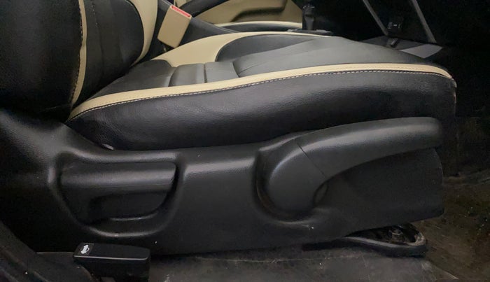 2019 Honda City 1.5L I-VTEC V MT, Petrol, Manual, 39,834 km, Driver Side Adjustment Panel