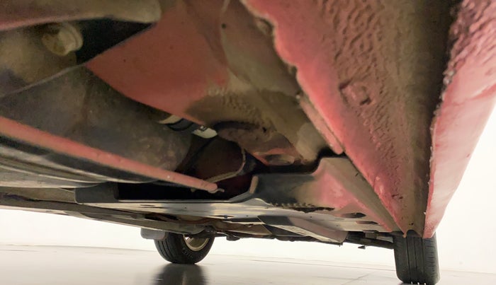 2012 Volkswagen Vento HIGHLINE 1.6 MPI, Petrol, Manual, 27,273 km, Right Side Underbody