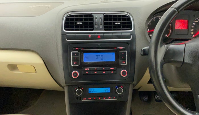 2012 Volkswagen Vento HIGHLINE 1.6 MPI, Petrol, Manual, 27,273 km, Air Conditioner