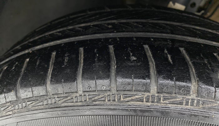 2020 Volkswagen Vento COMFORTLINE 1.0 TSI MT, Petrol, Manual, 62,562 km, Left Front Tyre Tread