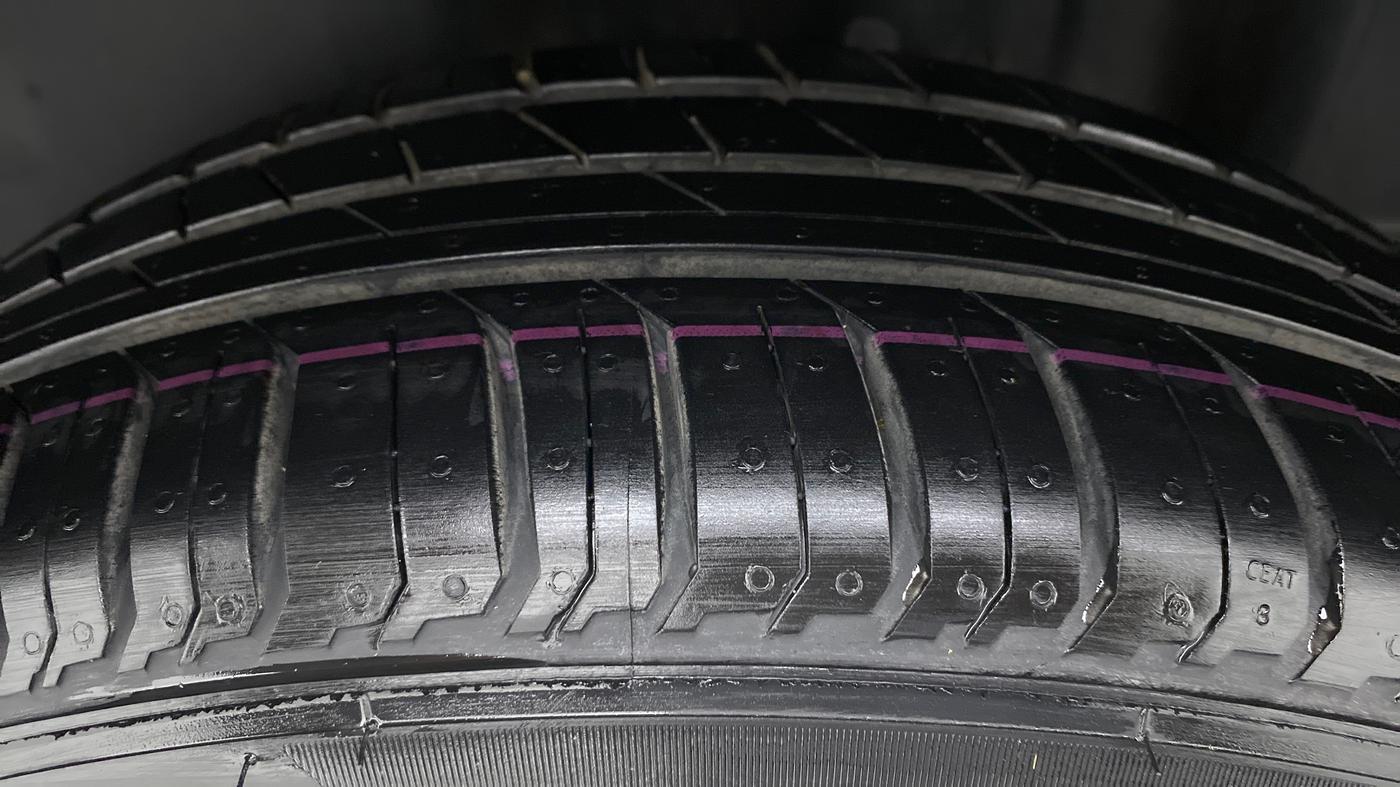 2020 Volkswagen Vento COMFORTLINE 1.0 TSI MT, Petrol, Manual, 62,562 km, Left Rear Tyre Tread
