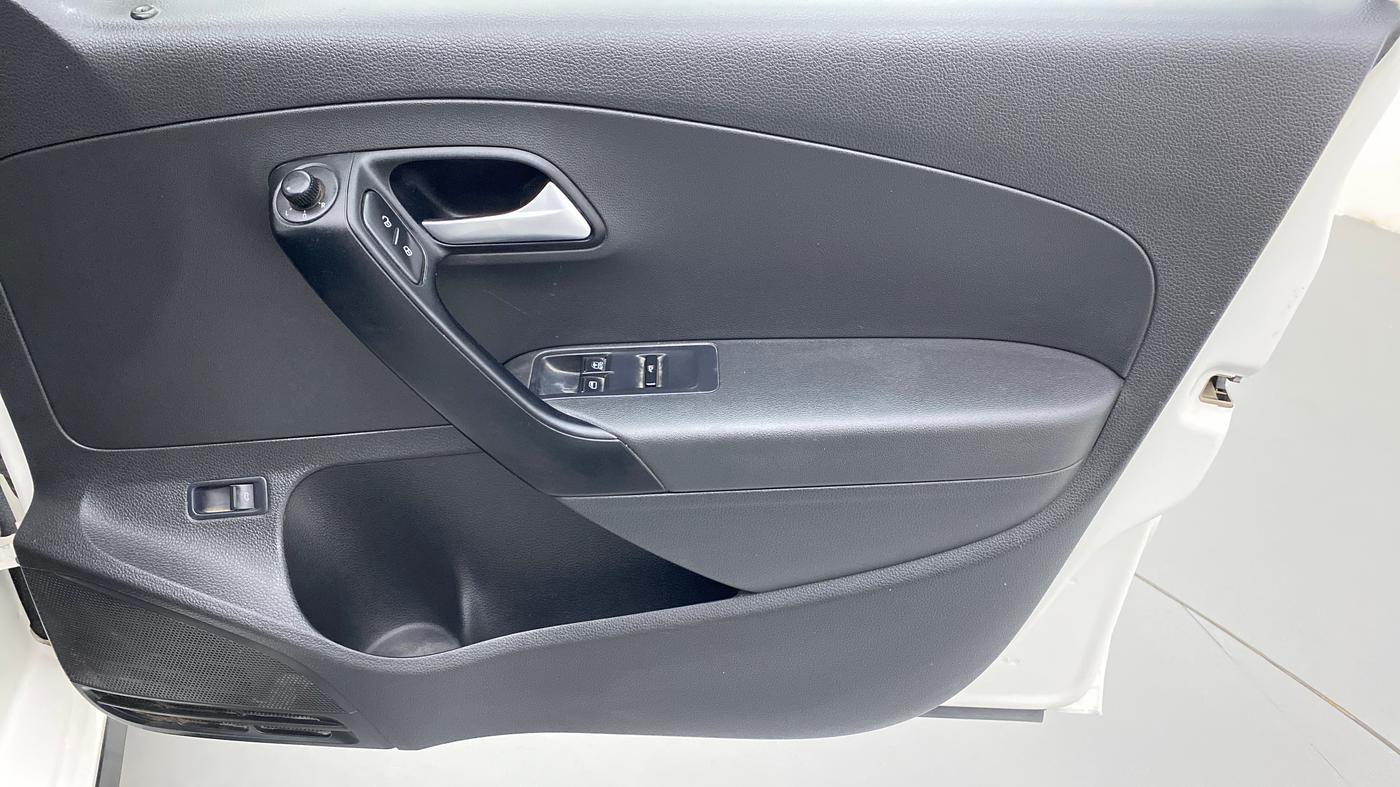 2020 Volkswagen Vento COMFORTLINE 1.0 TSI MT, Petrol, Manual, 62,562 km, Driver Side Door Panels Control