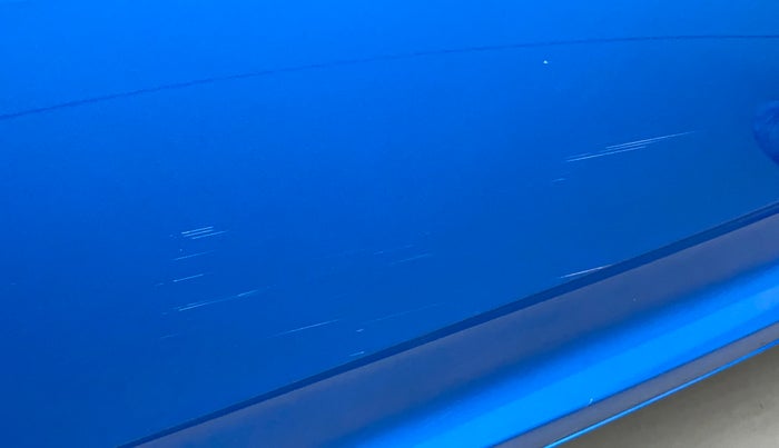 2022 Tata ALTROZ XM PLUS DIESEL, Diesel, Manual, 9,215 km, Front passenger door - Minor scratches