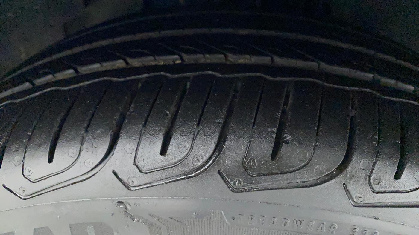 2022 Tata ALTROZ XM PLUS DIESEL, Diesel, Manual, 9,215 km, Right Front Tyre Tread