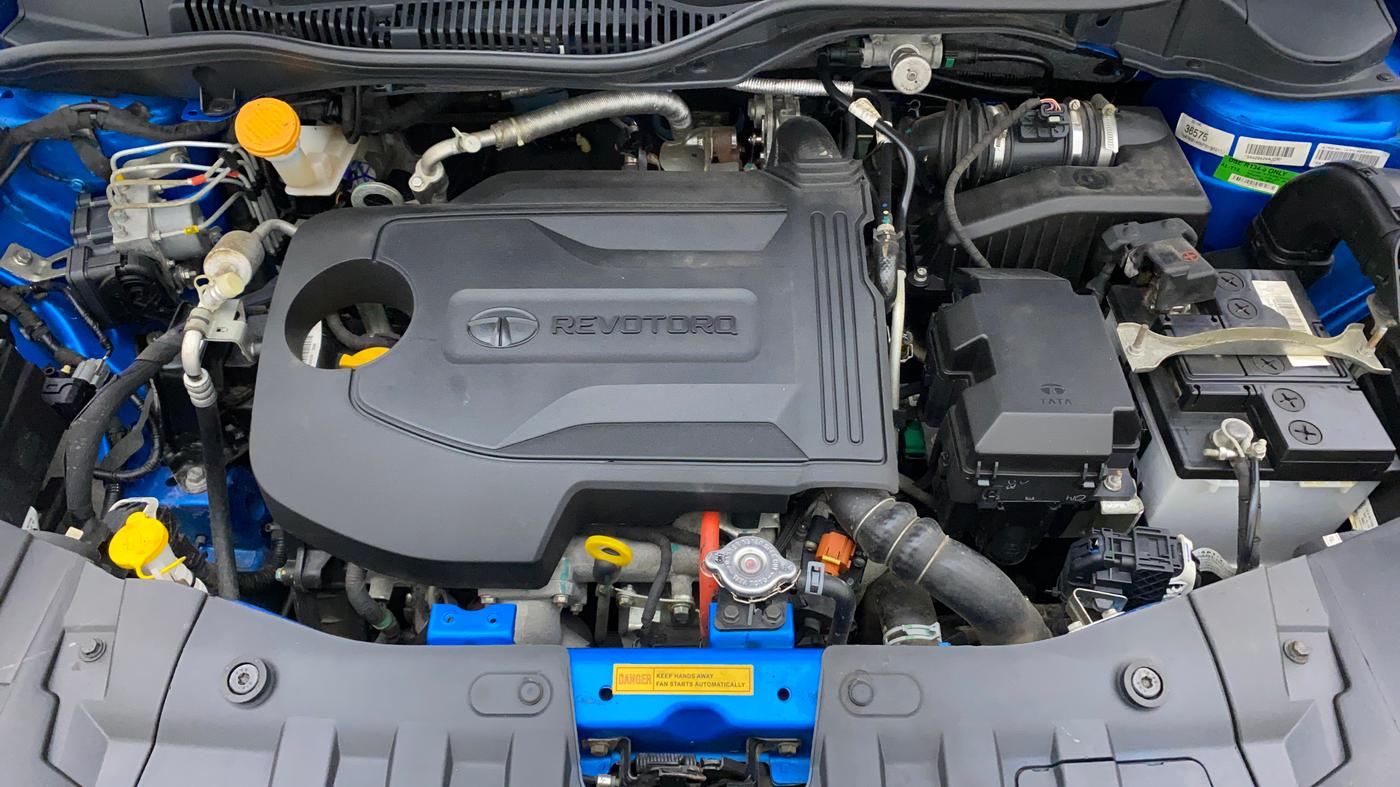 2022 Tata ALTROZ XM PLUS DIESEL, Diesel, Manual, 9,215 km, Open Bonet