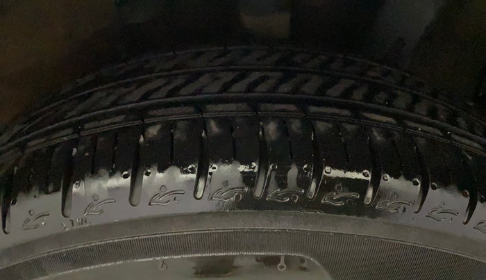 2023 Hyundai GRAND I10 NIOS SPORTZ 1.2 KAPPA VTVT, Petrol, Manual, 11,039 km, Left Rear Tyre Tread