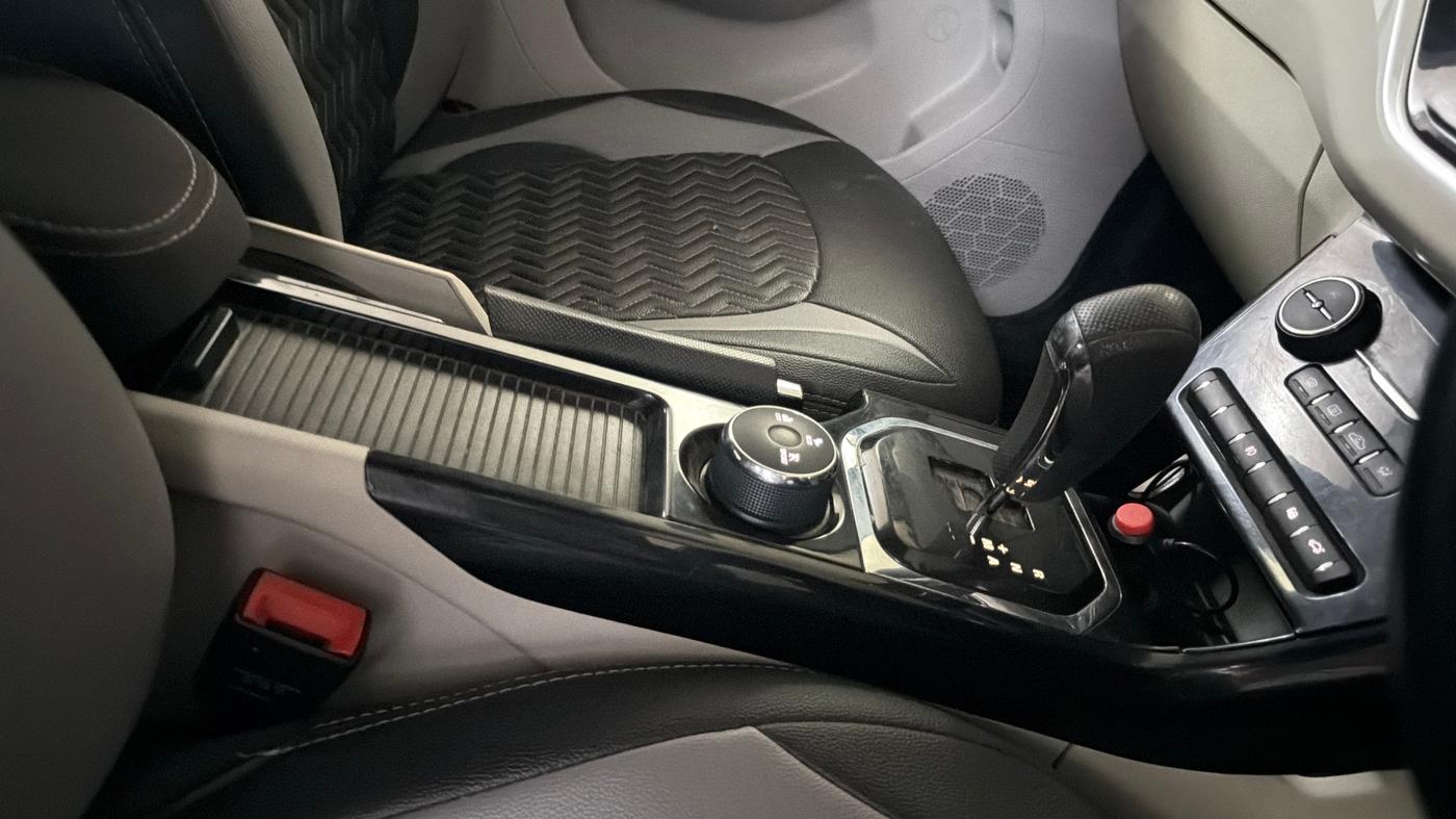 2021 Tata NEXON XZA PLUS PETROL, Petrol, Automatic, 45,820 km, Gear Lever