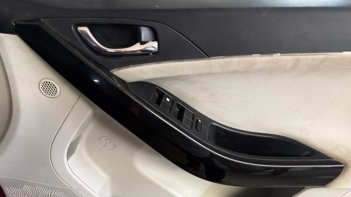 2021 Tata NEXON XZA PLUS PETROL, Petrol, Automatic, 45,820 km, Driver Side Door Panels Control