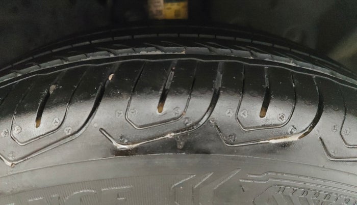 2014 Ford Ecosport TITANIUM 1.0L ECOBOOST, Petrol, Manual, 99,659 km, Right Front Tyre Tread