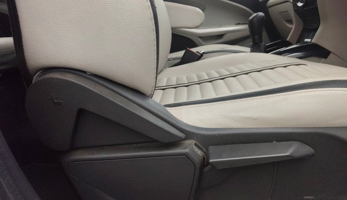 2014 Ford Ecosport TITANIUM 1.0L ECOBOOST, Petrol, Manual, 99,659 km, Driver Side Adjustment Panel