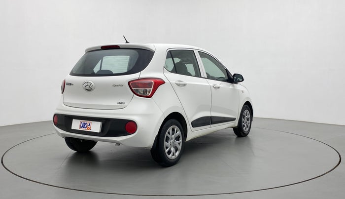 2017 Hyundai Grand i10 SPORTZ 1.2 KAPPA VTVT, Petrol, Manual, 45,854 km, Right Back Diagonal
