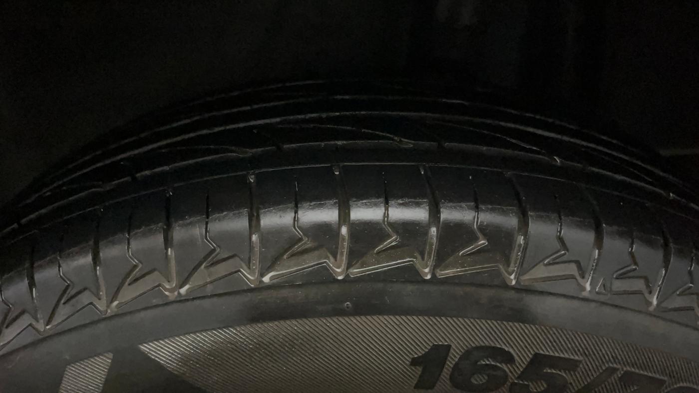 2015 Nissan Micra Active XV, CNG, Manual, 40,138 km, Left Rear Tyre Tread