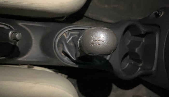 2015 Nissan Micra Active XV, CNG, Manual, 40,083 km, Gear Lever