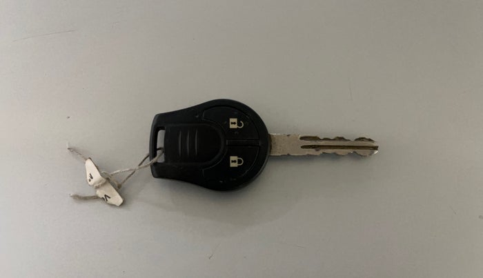 2015 Nissan Micra Active XV, CNG, Manual, 40,083 km, Key Close Up