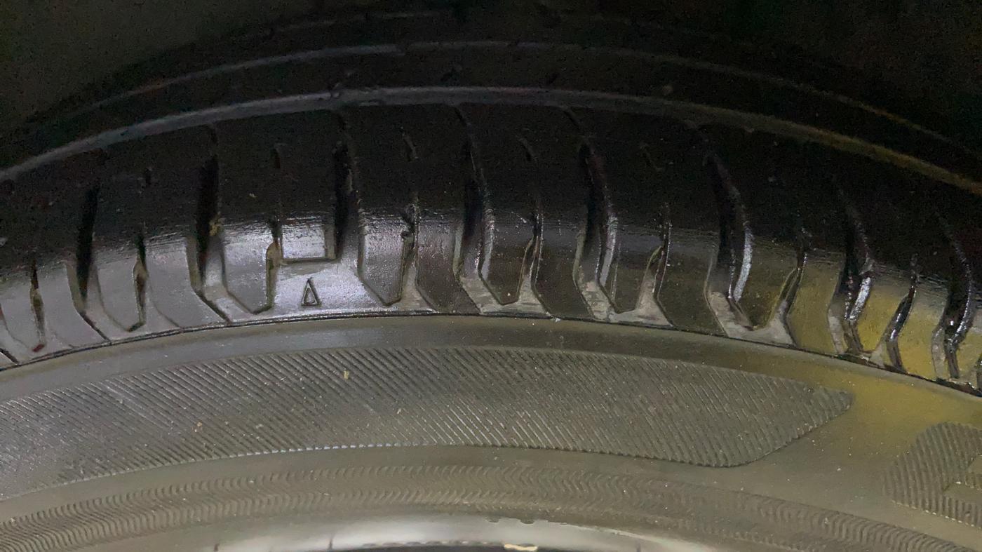 2022 Tata ALTROZ XE PETROL, Petrol, Manual, 53,842 km, Left Front Tyre Tread