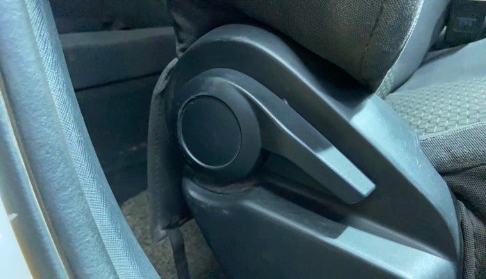 2022 Tata ALTROZ XE PETROL, Petrol, Manual, 52,894 km, Driver Side Adjustment Panel