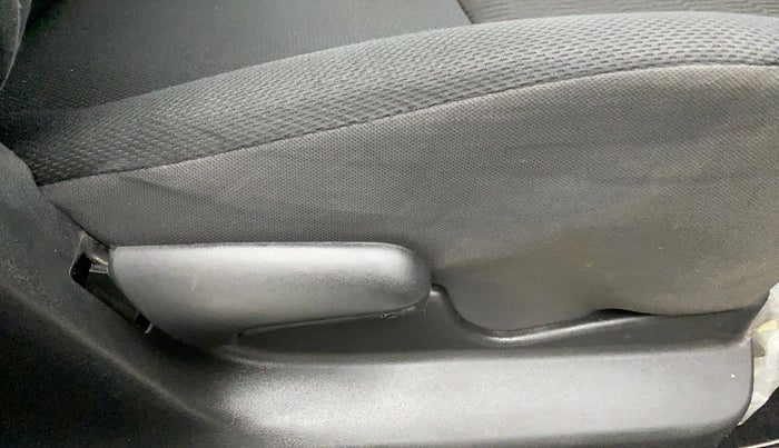 2021 Maruti Vitara Brezza LXI, Petrol, Manual, 46,319 km, Driver Side Adjustment Panel