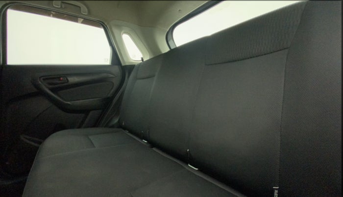2021 Maruti Vitara Brezza LXI, Petrol, Manual, 46,319 km, Right Side Rear Door Cabin