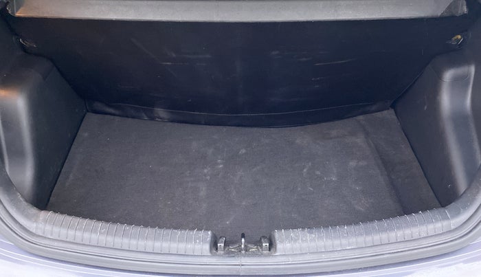 2015 Hyundai Grand i10 ASTA 1.2 AT VTVT, Petrol, Automatic, 67,643 km, Boot Inside