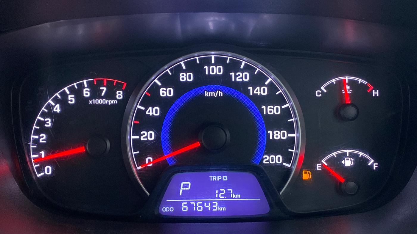 2015 Hyundai Grand i10 ASTA 1.2 AT VTVT, Petrol, Automatic, 67,643 km, Odometer Image