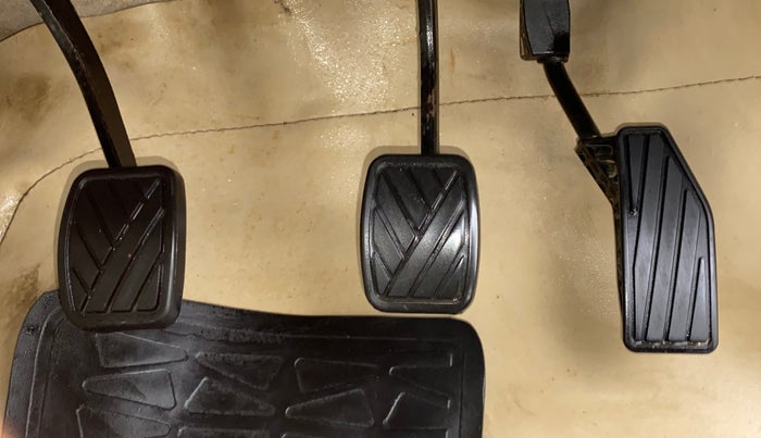 2018 Maruti Dzire VXI, Petrol, Manual, 36,468 km, Pedals