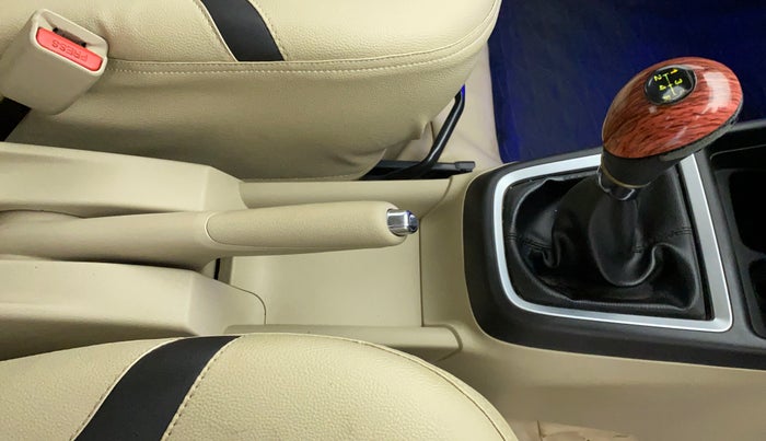 2018 Maruti Dzire VXI, Petrol, Manual, 36,468 km, Gear Lever