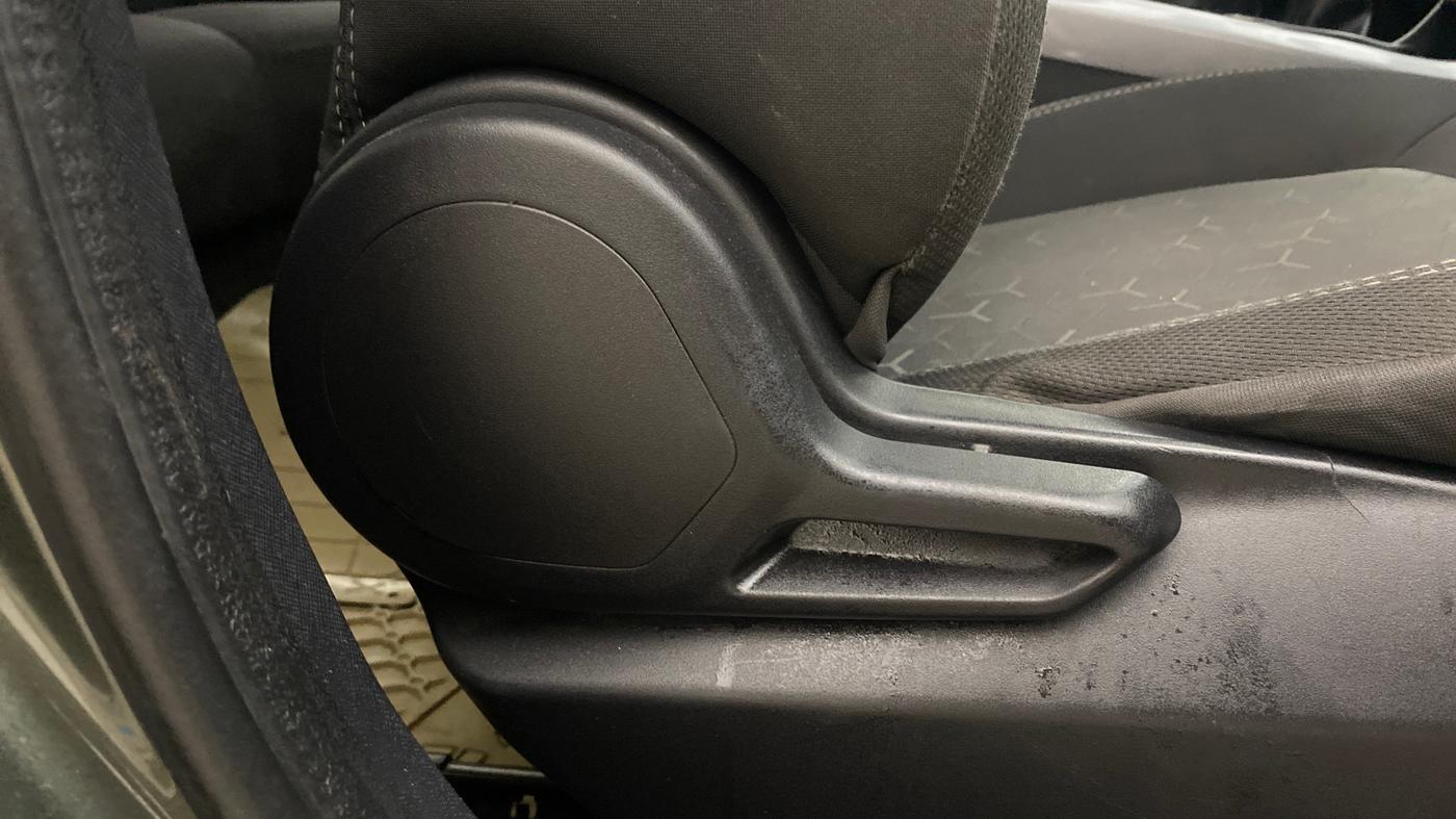 2023 Tata NEXON XM SUNROOF PETROL, Petrol, Manual, 38,495 km, Driver Side Adjustment Panel