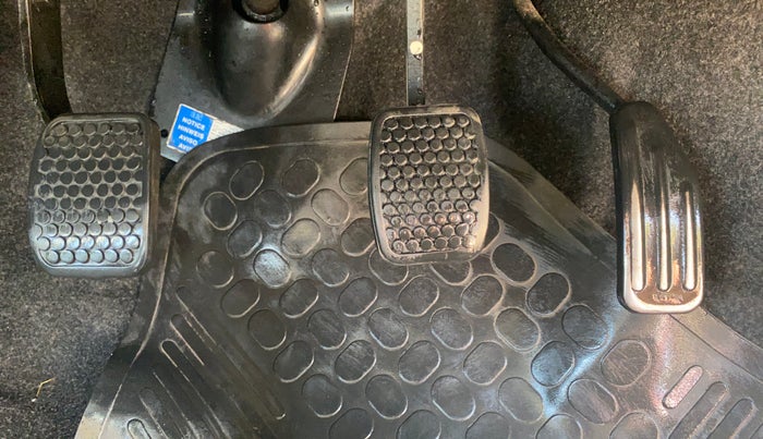 2014 Maruti Alto 800 LXI, Petrol, Manual, 35,796 km, Pedals