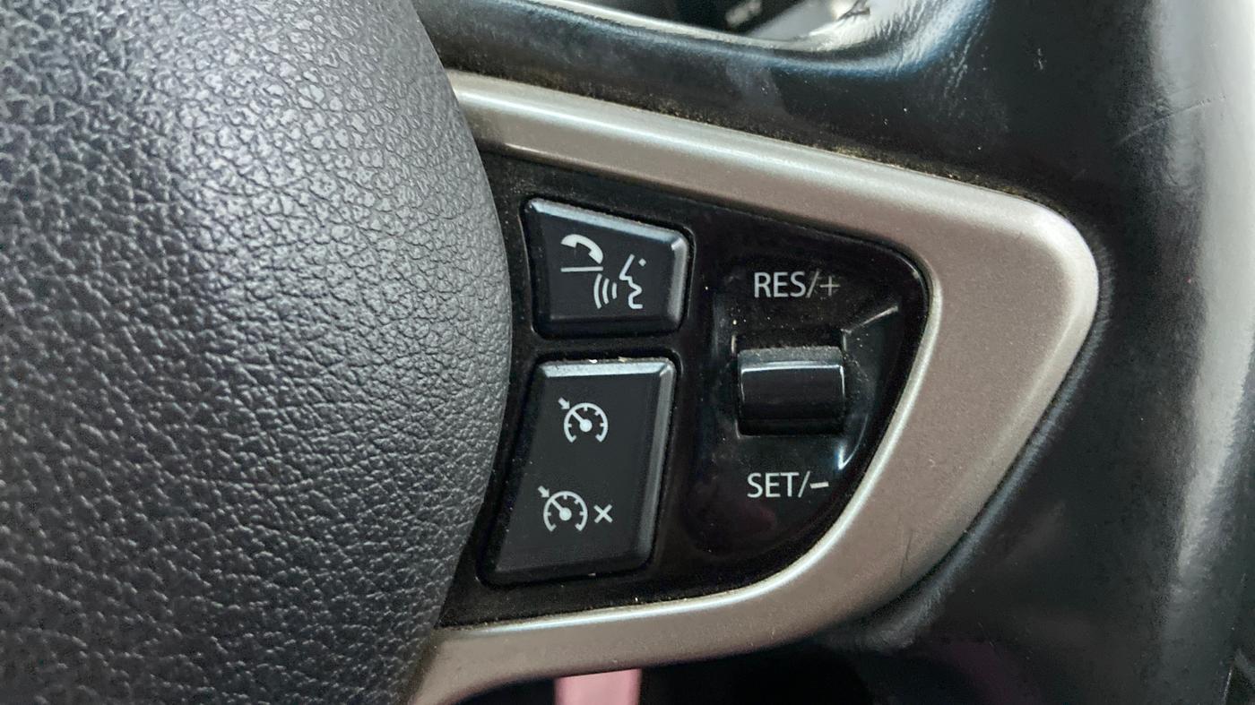 2017 Tata Hexa Varicor 400 XTA, Diesel, Automatic, 31,818 km, Cruise Control