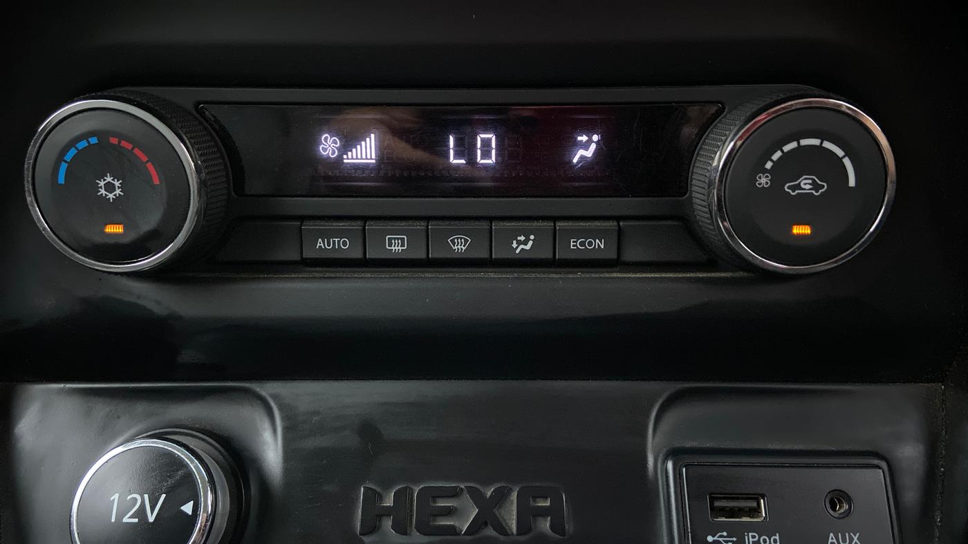 2017 Tata Hexa Varicor 400 XTA, Diesel, Automatic, 31,818 km, Automatic Climate Control