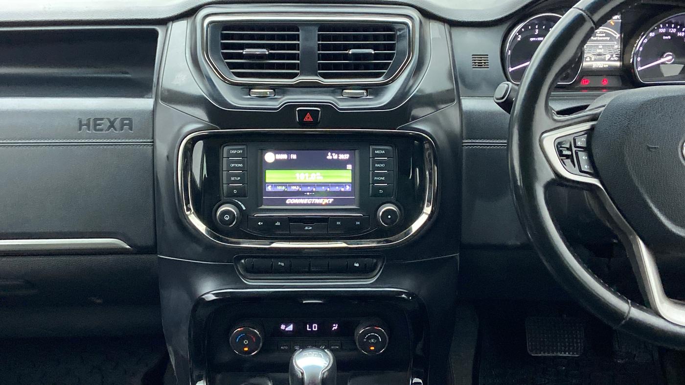 2017 Tata Hexa Varicor 400 XTA, Diesel, Automatic, 31,818 km, Air Conditioner